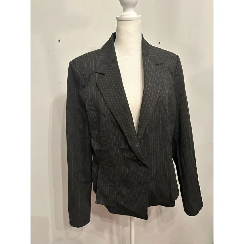 White House black market blazer size 14